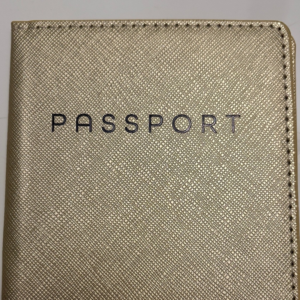 Gold Passport Holder - Picture 3 of 7